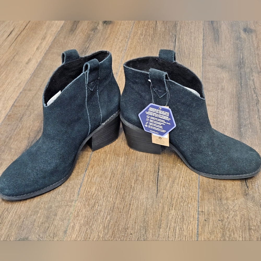 NWT TOMS Constance Black Suede Ortholite Ankle Boots - Size 8 - Picture 4 of 13
